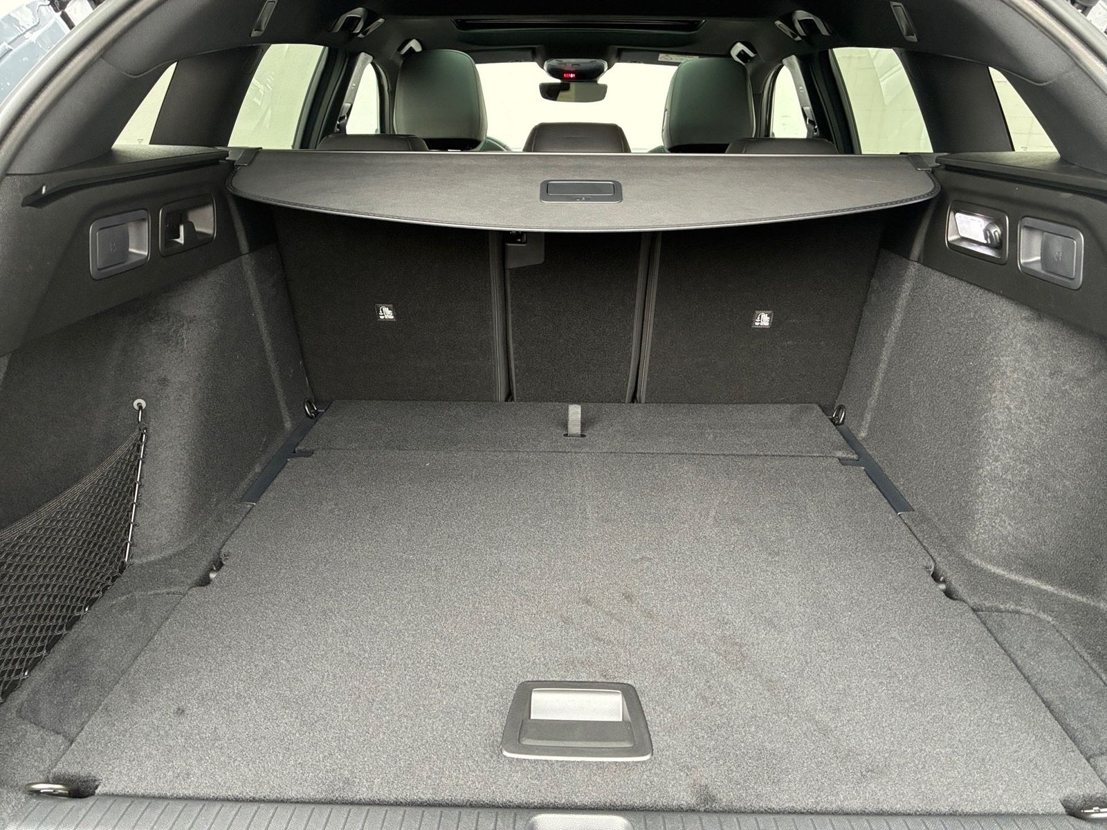 Fahrzeugabbildung Opel Astra L SportsTourer Ultimate Kamera,Sitzh.,LED