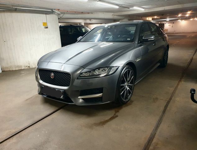 Jaguar XF 20d AWD British Design Edition  R-Sport