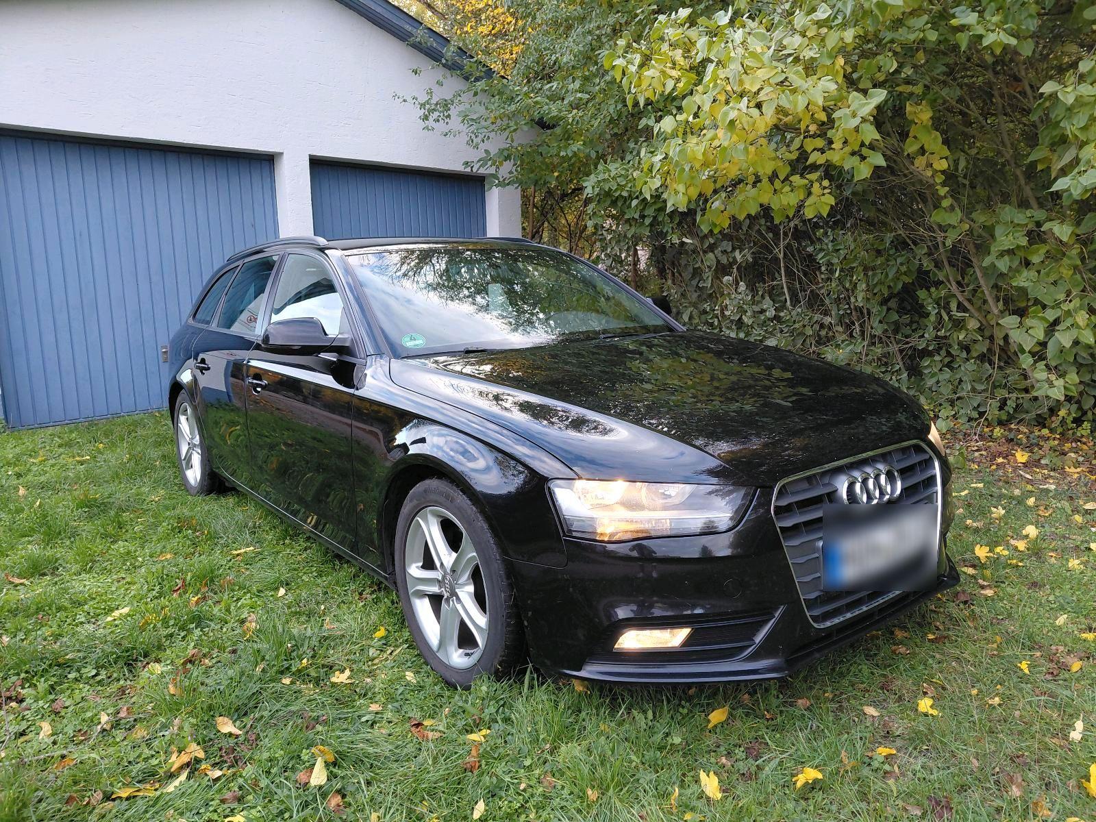 Audi A4 2014 — rear view