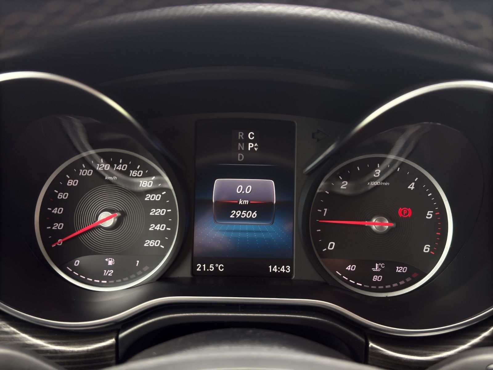 Daumennagel 18 - Mercedes-Benz V 300 d lang 4M. Avantgarde *360°CAM*AHK*DISTRON
