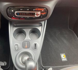 Bild 17 Smart ForTwo coupe 90PS*PANO*SHZ*KLIMAAUTO*TEMPOMAT*