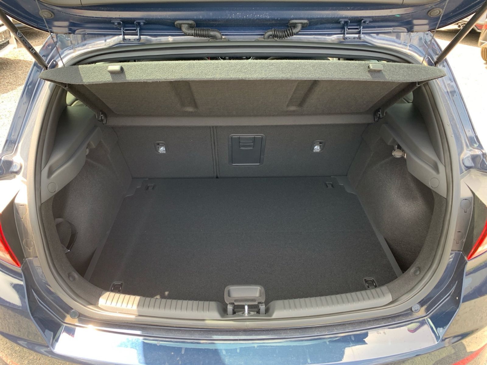 Fahrzeugabbildung Hyundai i30 1.0 T-GDI Advantage Navi LED