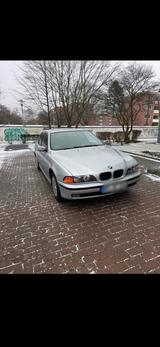 BMW E39 523i RENTNERFAHRZEUG 8-FACH BEREIFUNG - BMW 523: E39