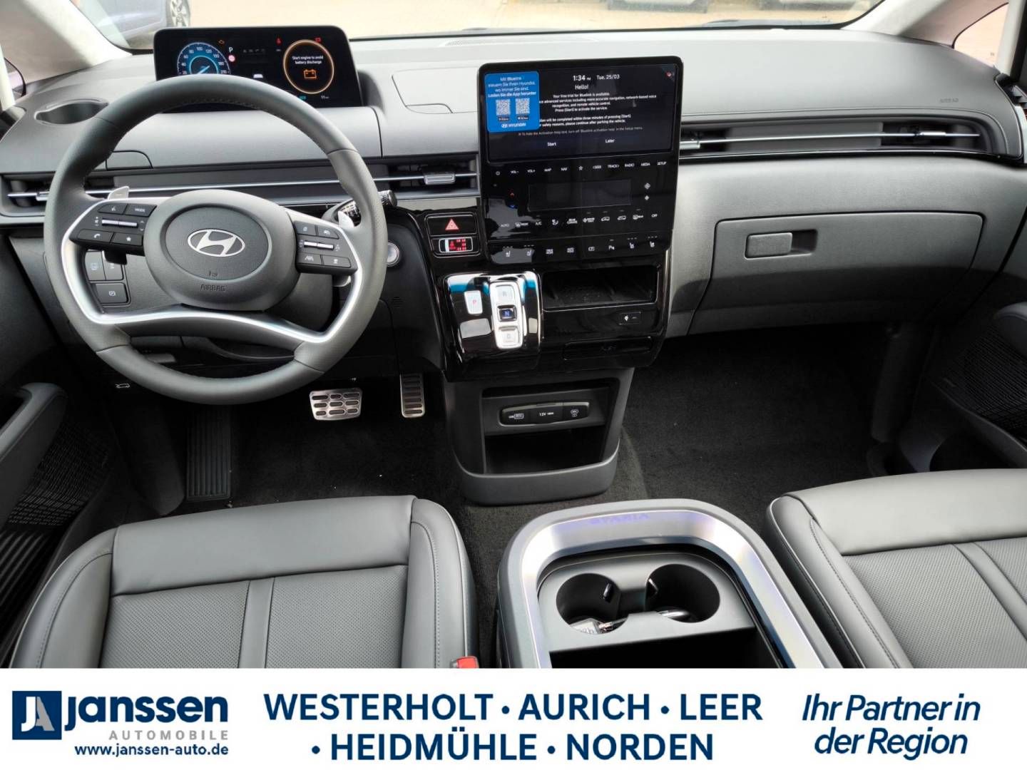Fahrzeugabbildung Hyundai STARIA HEV 7-Sitzer Signature Panoramadach