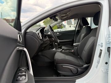 Kia Ceed 1.5 T-GDI Kamera PDC SHZ Klima CarPlay