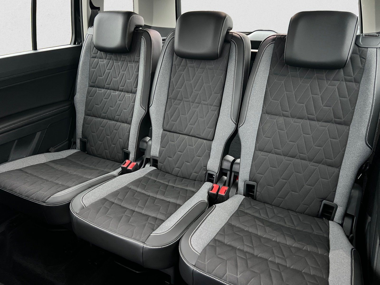 Volkswagen Touran - Bild 9