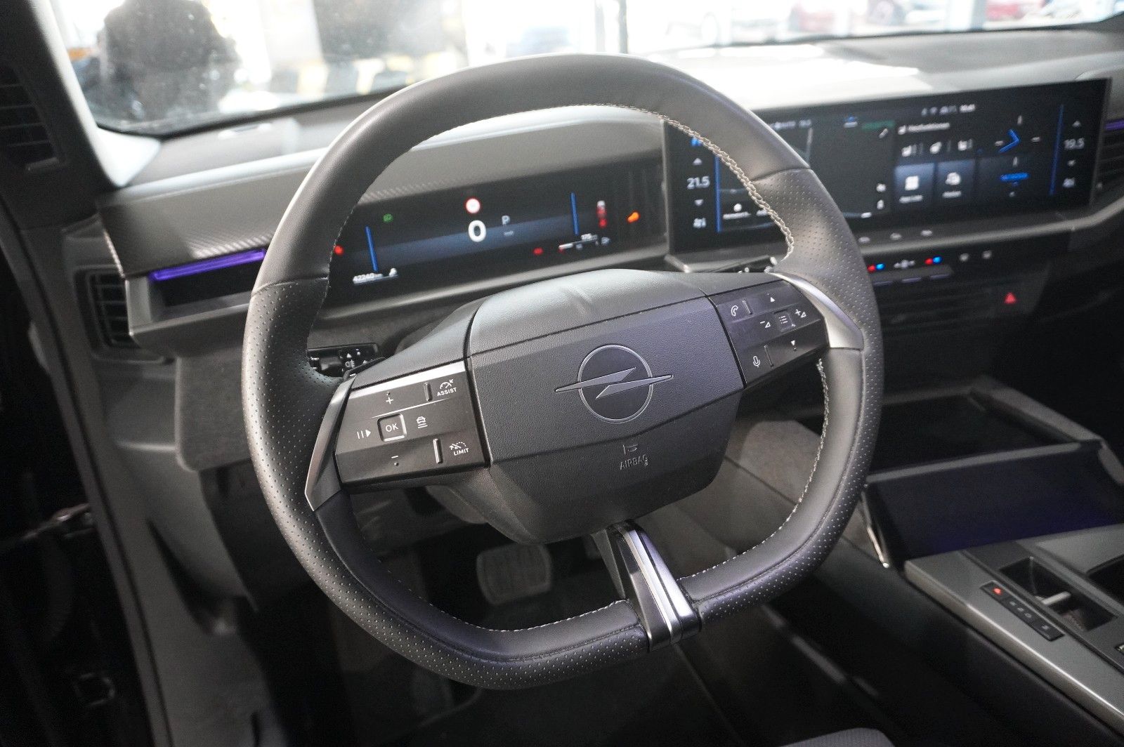 Fahrzeugabbildung Opel Grandland 1.2 GS SPORT HYBRID NAVI/LED/KAMERA/SH