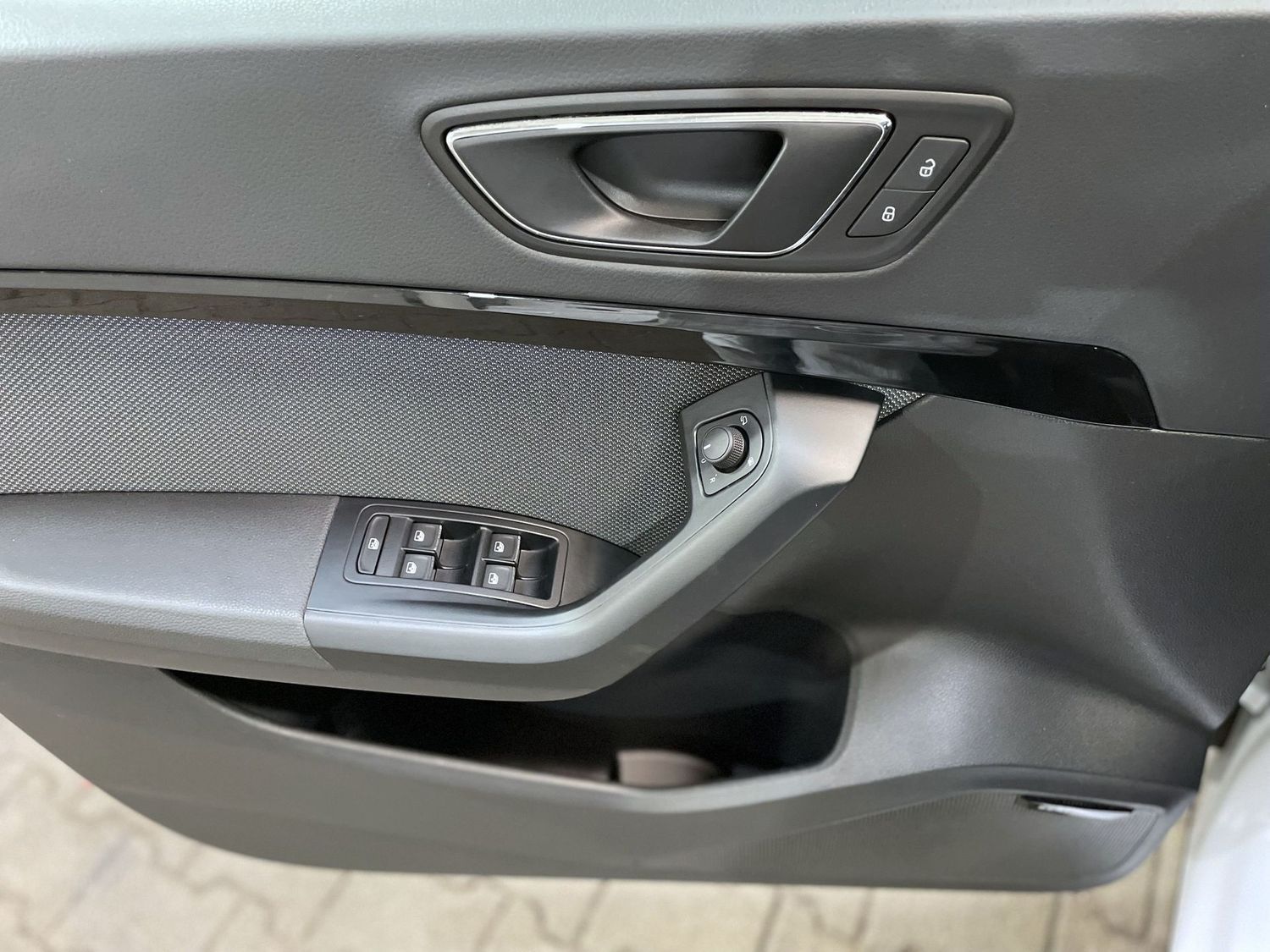 Fahrzeugabbildung SEAT Ateca Xcellence#LED#ACC#360°#Pano#Alcant.#Keyles