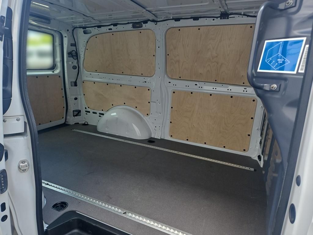 Fahrzeugabbildung Mercedes-Benz Vito 119 Kasten lang 4x4 2 Sitze 2,5t AHK MBUX