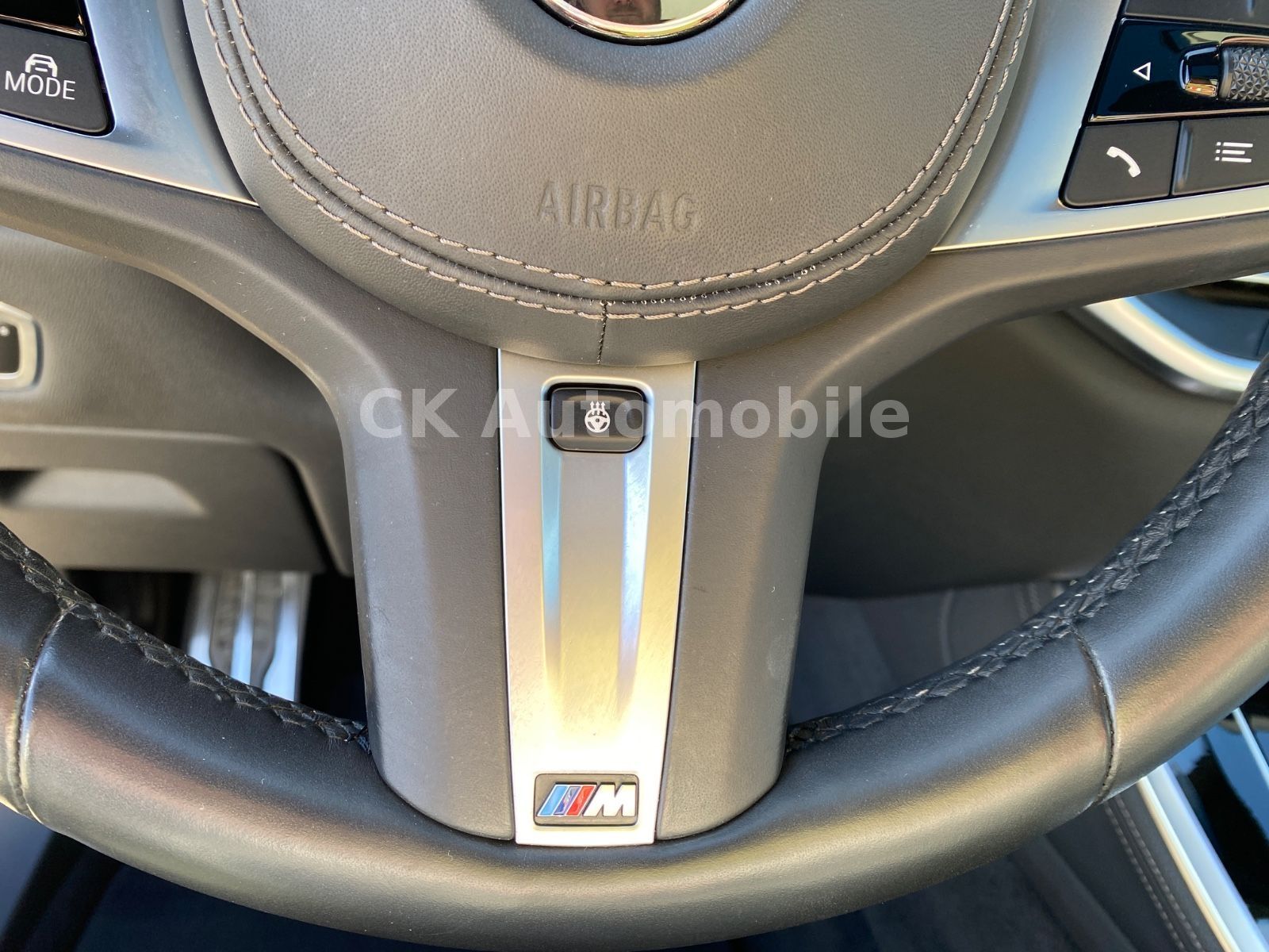 Fahrzeugabbildung BMW X5 xDrive 30d MSport/22Zoll/HeadUp/Pano/360°/LED