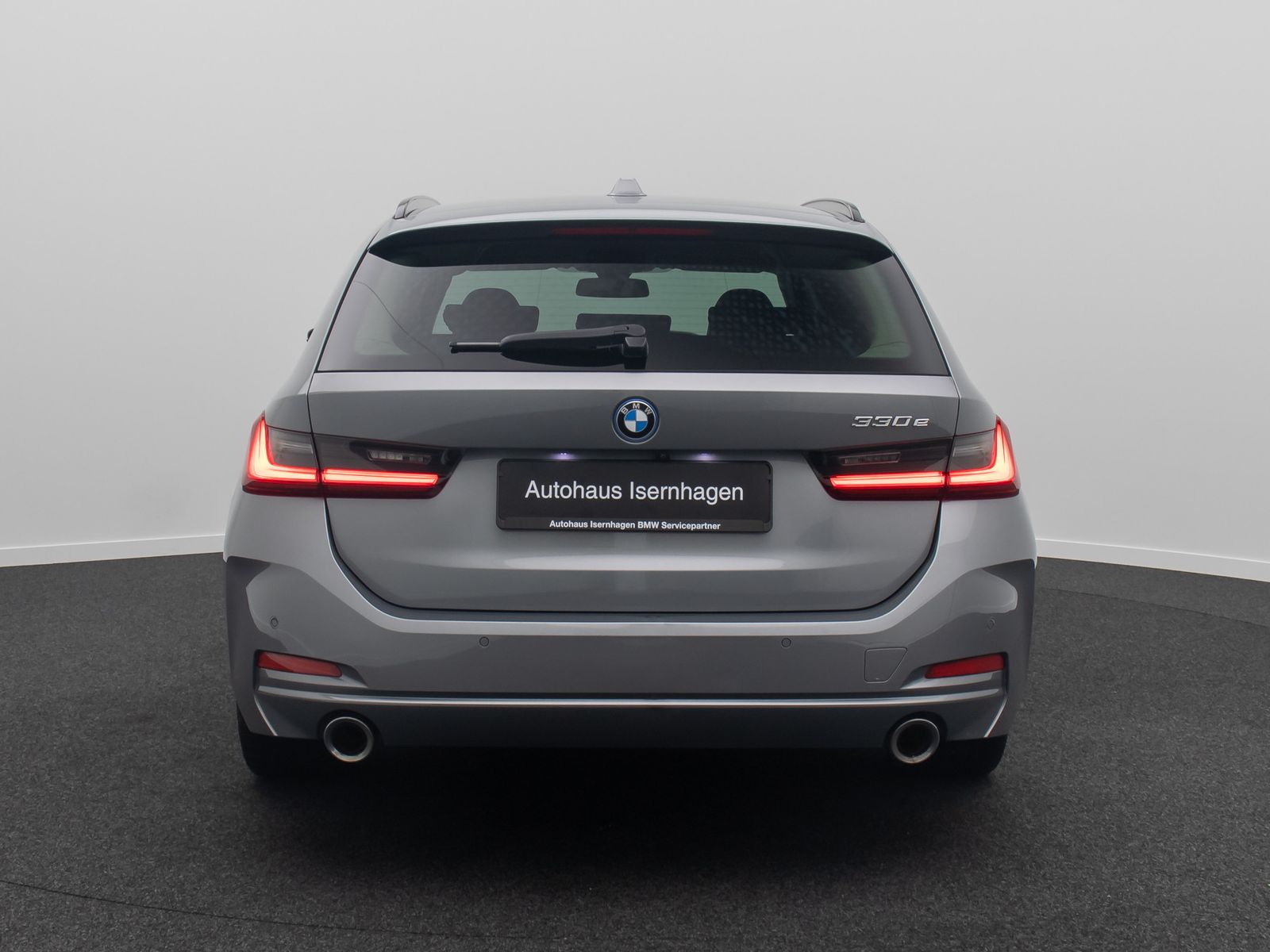 Fahrzeugabbildung BMW 330e Stop&Go Kamera DAB Komfort Leder Sport