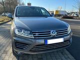 Volkswagen Touareg 3.0 V6 TDI Terrain Tech Vollausstattung - Volkswagen Touareg: 6.0