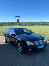 Mercedes-Benz Mercedes C230 kompressor, frischer TÜV