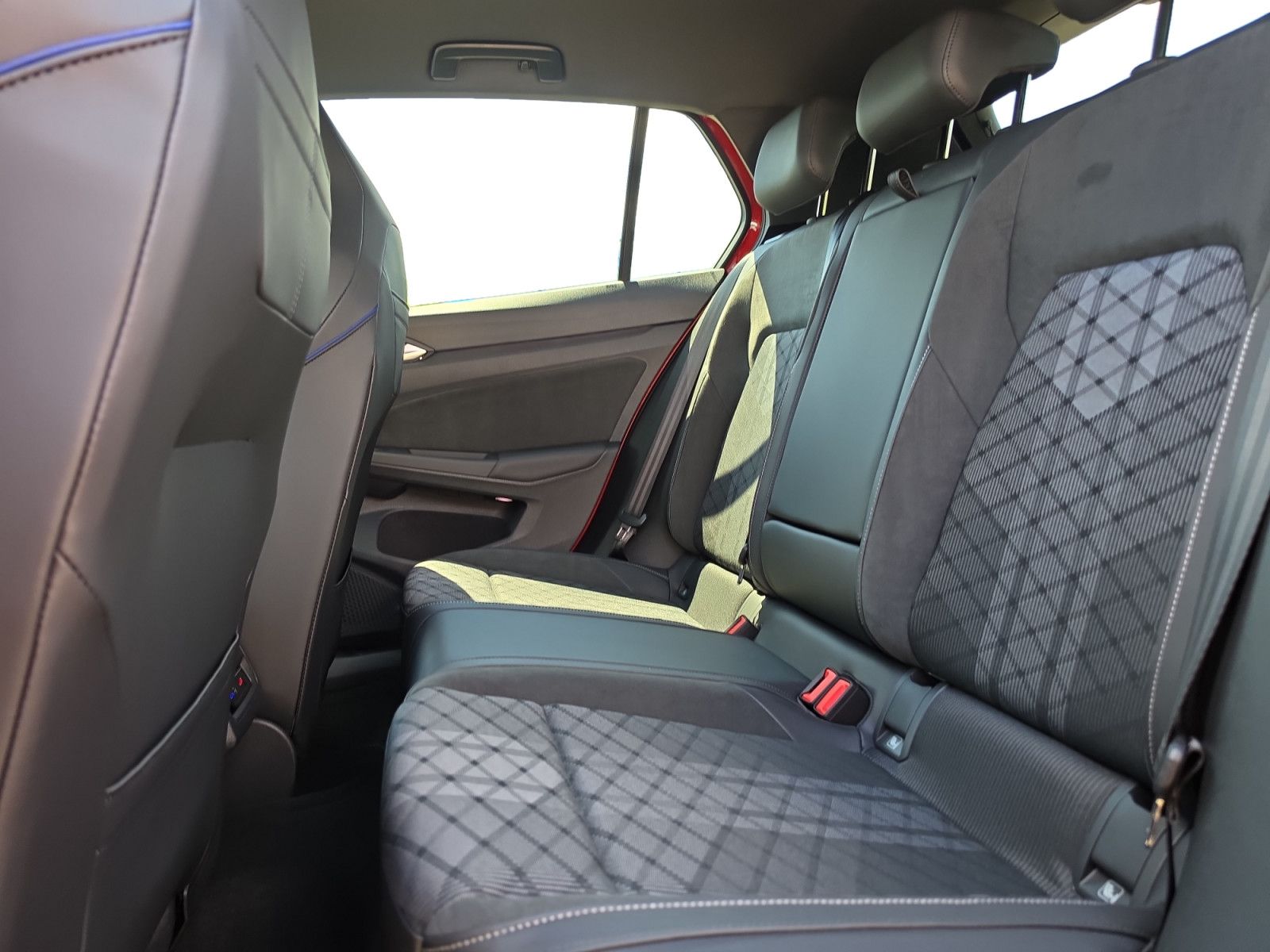 Volkswagen Golf - Bild 11