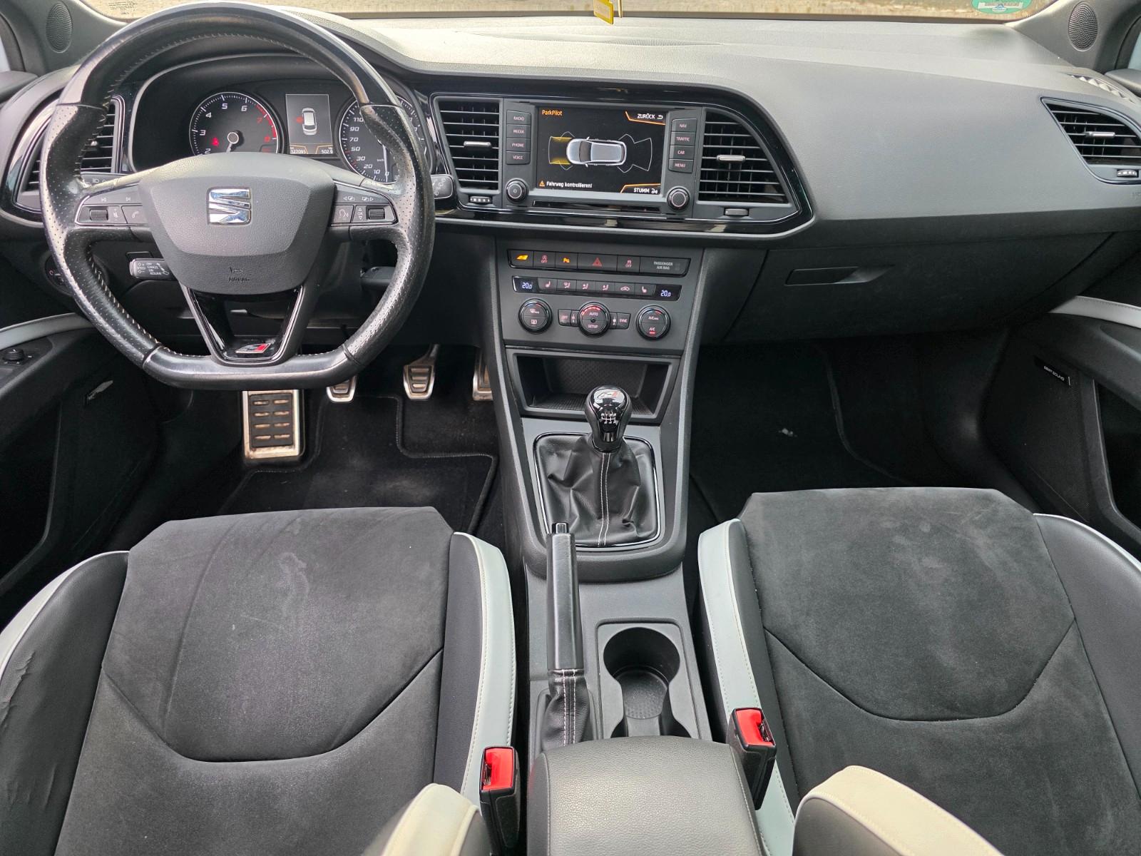 Seat Leon ST Cupra 280 ch • Boîte manuelle • Baquets cuir • Toit pano • DCC • GPS
