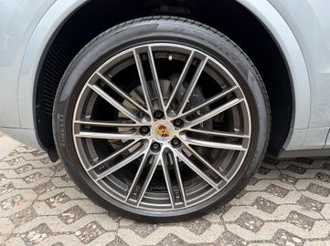 Porsche Cayenne - 12