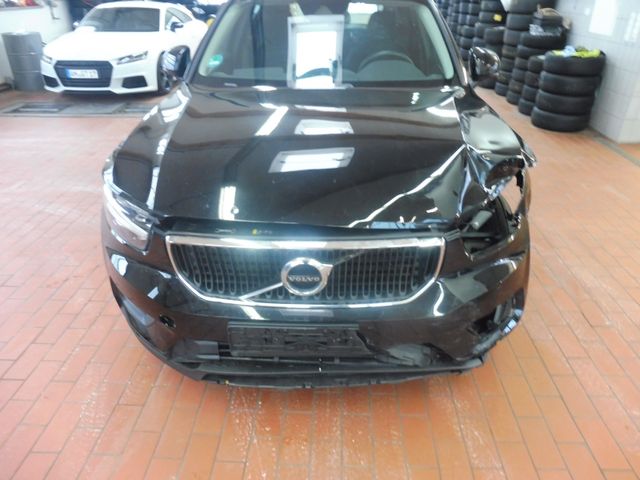 Volvo XC 40 T2 Momentum Core