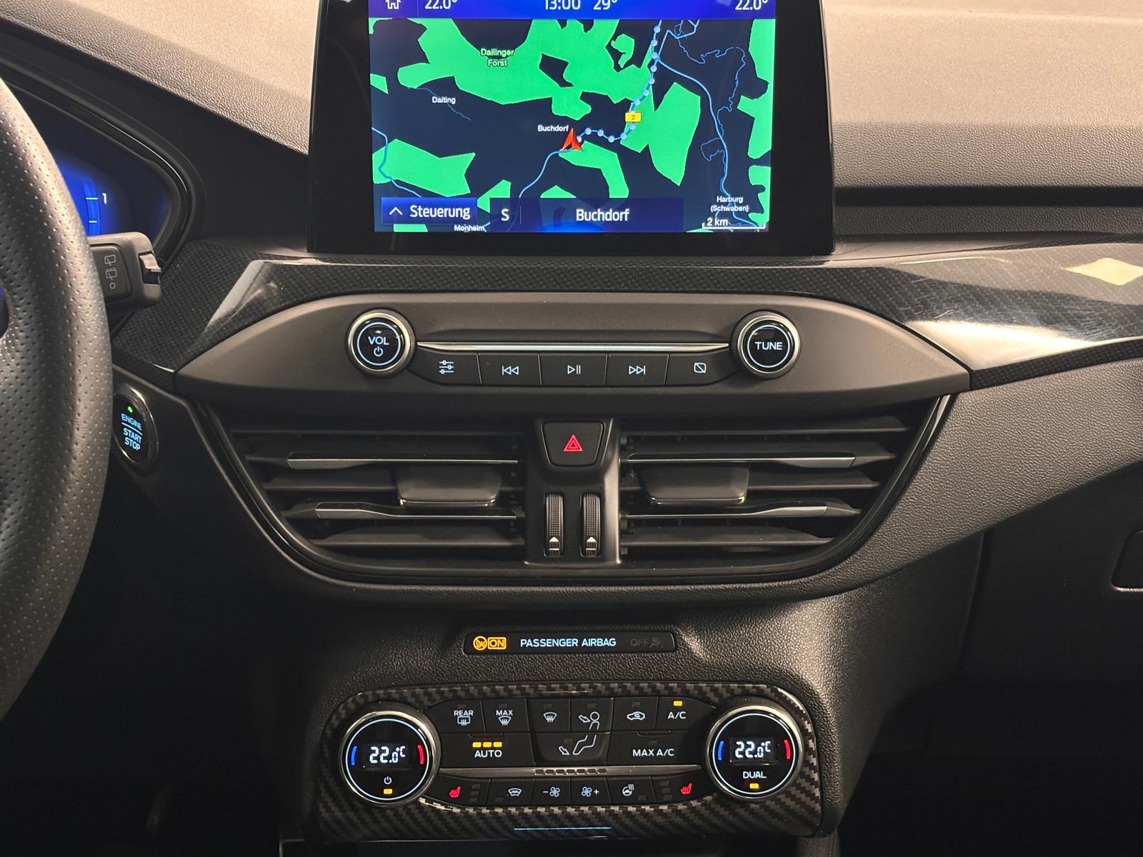 Ford Focus ST*Pano-Dach*Navi*LED*PDC*1.Hand*