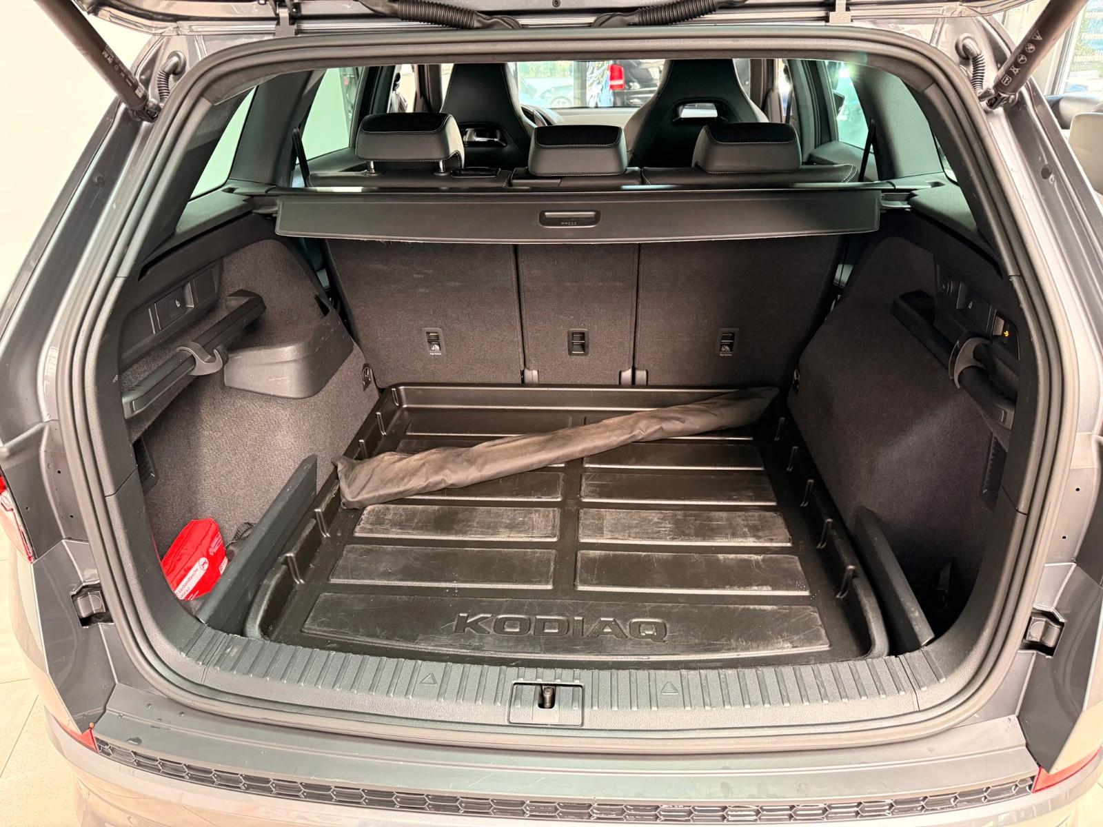 Skoda Kodiaq Sportline 4x4 Panorama Leder Navi Standhz