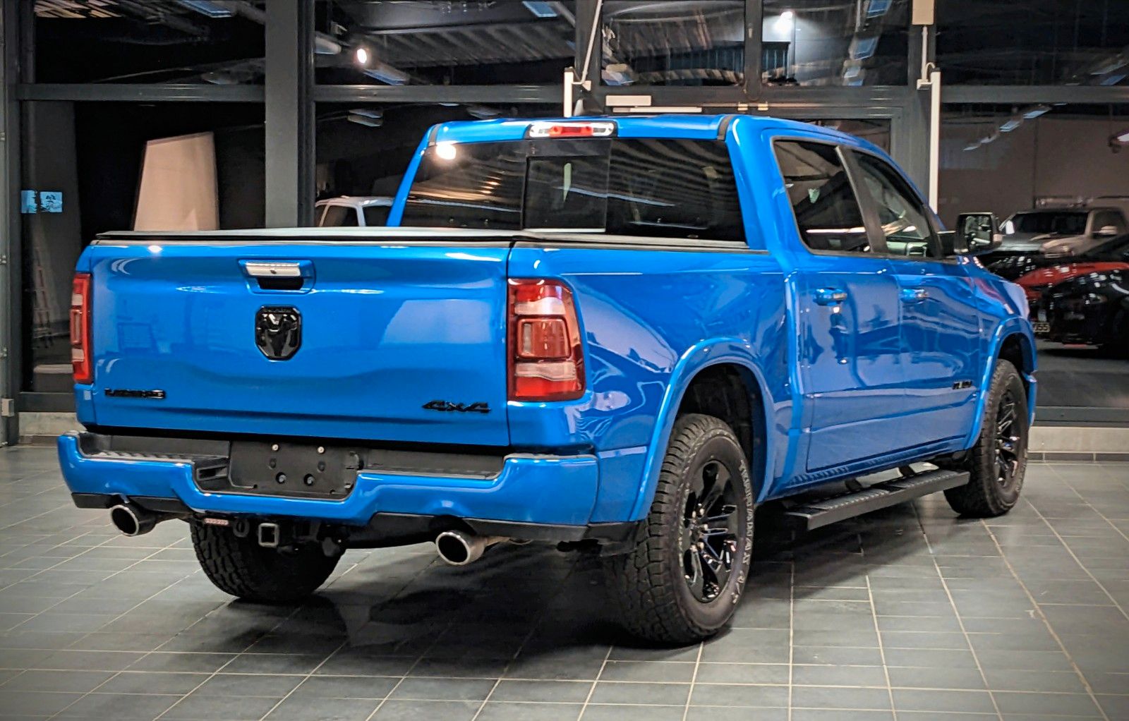 Dodge RAM 1500  Laramie HEMI 5.7L   4x4 Leder/LED imagem 3