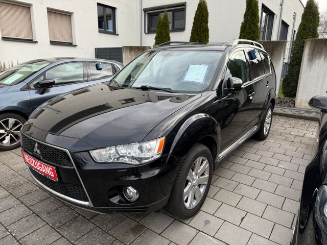 Mitsubishi Outlander 2.2 DI-D 4WD *7Sitze*Leder*NAVI*1.HAND