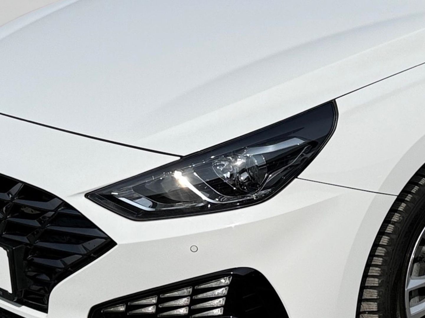 Fahrzeugabbildung Hyundai i30 1.6 CRDi TREND NAVI-P+ACAA+SHZ+KAMERA