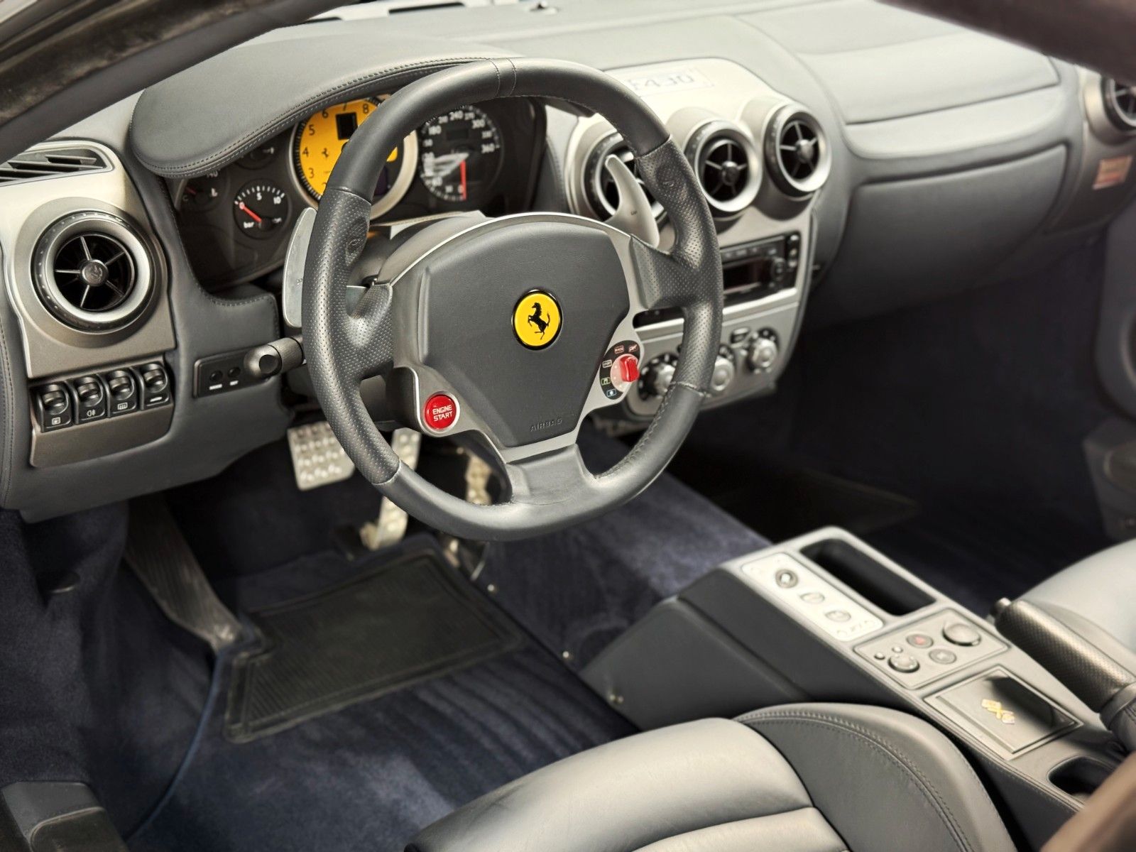 Fahrzeugabbildung Ferrari F430 F1 + Argento Nürburgring + Innen Blue Scuro