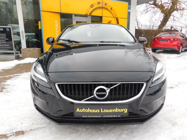 Foto: VOLVO V40 +KLIMA+ATM+LED (Fahrzeug-Nummer 447233885)