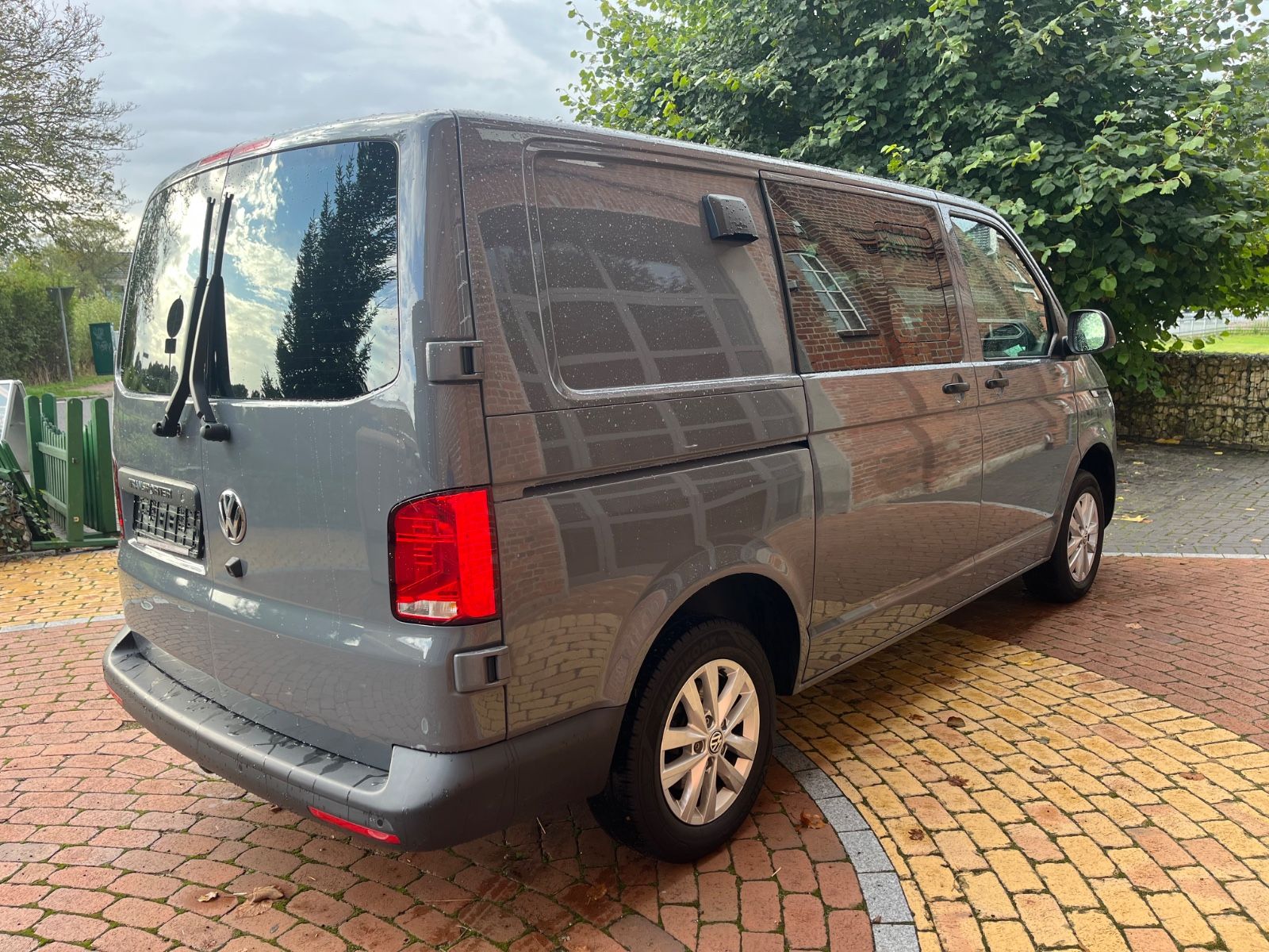 VW T6 Kombi  - Image 3 of 12