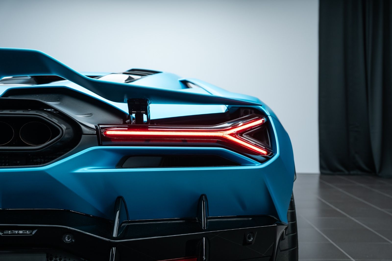 Fahrzeugabbildung Lamborghini Revuelto V12/STOCK/ STYLE PACK/PASS. DISPLAY