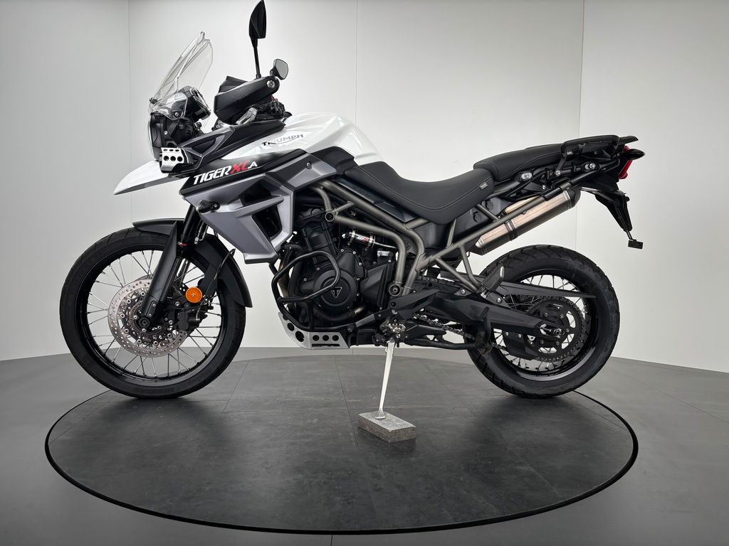 Fahrzeugabbildung Triumph TIGER 800 XCA *ARROW *SITZHEIZUNG