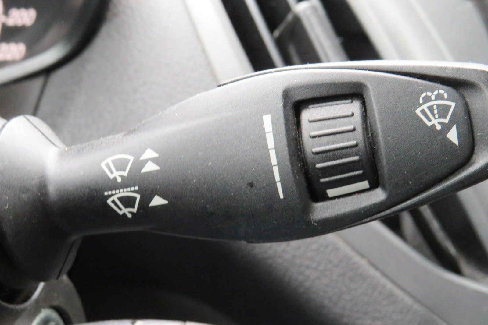 Fahrzeugabbildung Ford Transit Courier TREND NAVI SCHECKHEFT 1.HD