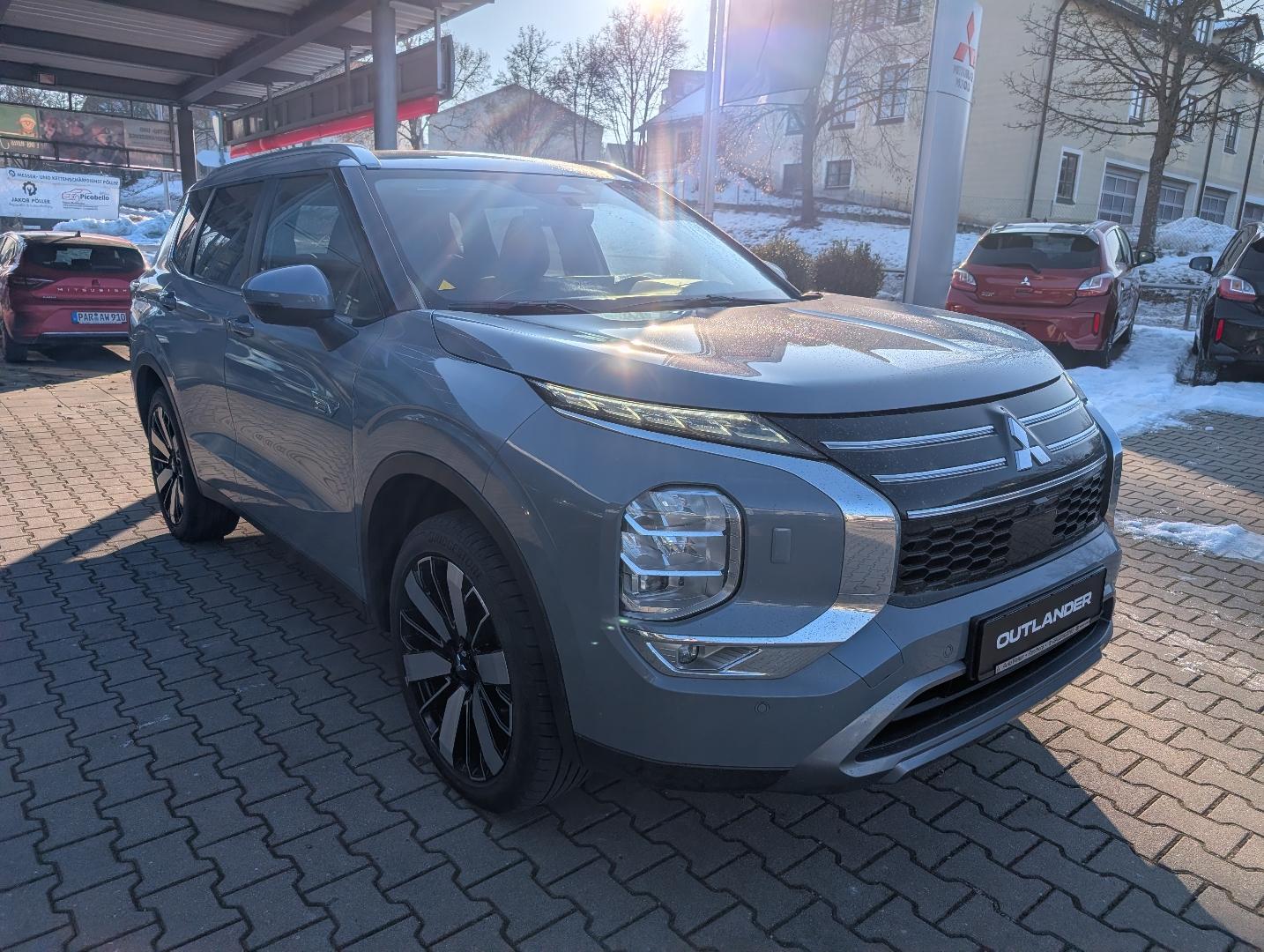 Mitsubishi Outlander 2.4L PHEV Intro Edition