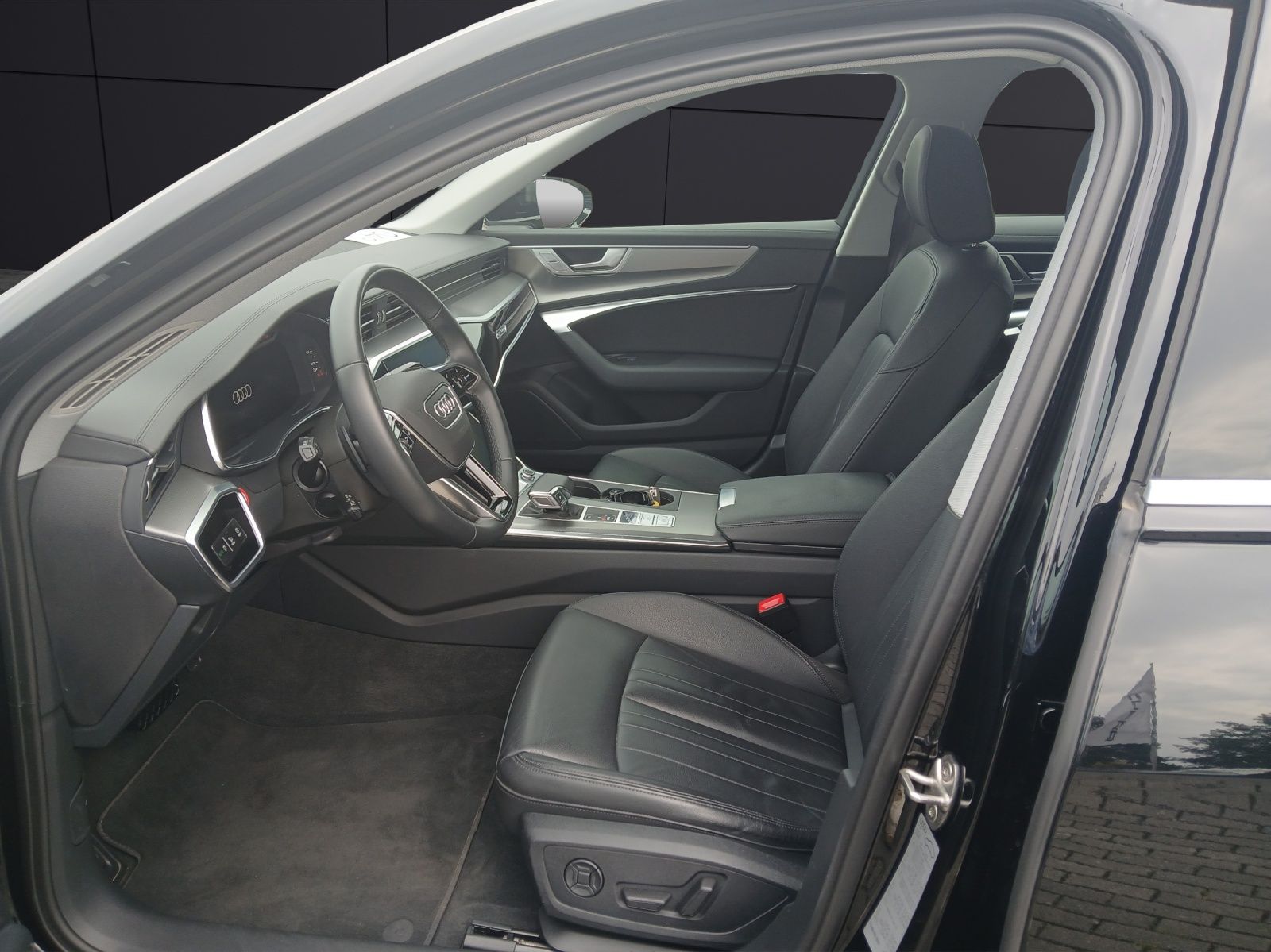 Fahrzeugabbildung Audi A6 Avant 40 TDI design quattro S-tronic LED Navi