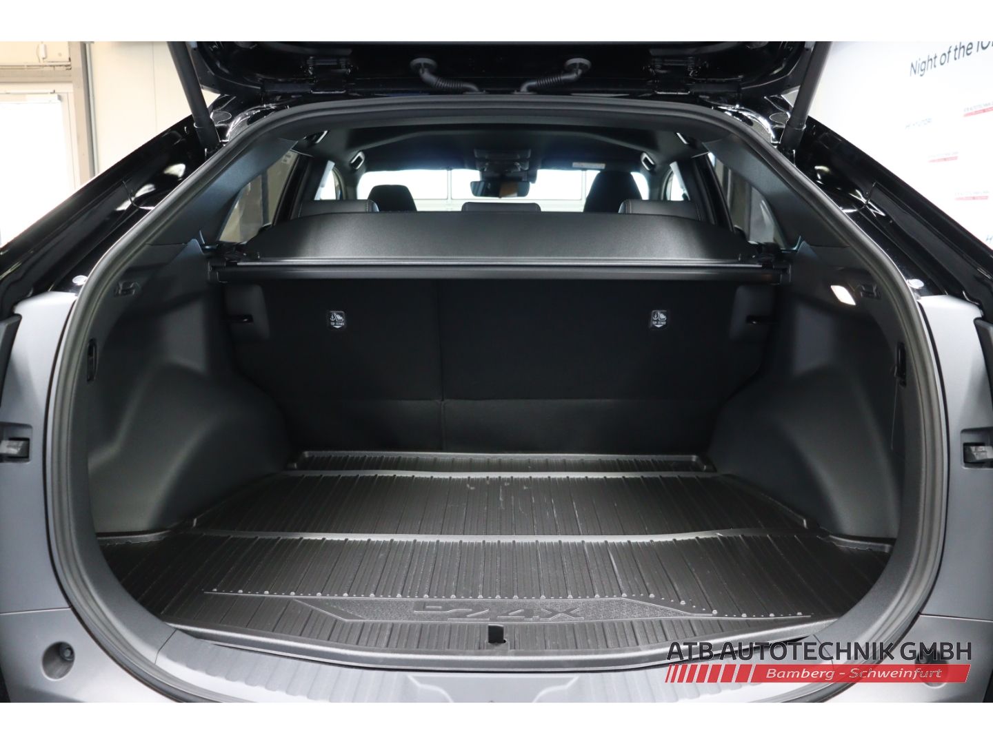 Fahrzeugabbildung Toyota bz4X 71,4 kWh 11-kW-Lader 4x2, Comfort-P