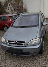 Opel Zafira 2.2 Executive|1 Hand|7-Sitzer|... - Opel Zafira Gebrauchtwagen in Leipzig