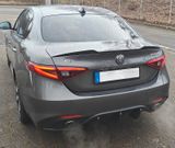 Alfa Romeo Giulia 2.0 Turbo 16V 206 kW AT8-Q4 Veloce Veloce - Alfa Romeo Giulia mit Benzin-Antrieb: Automatik