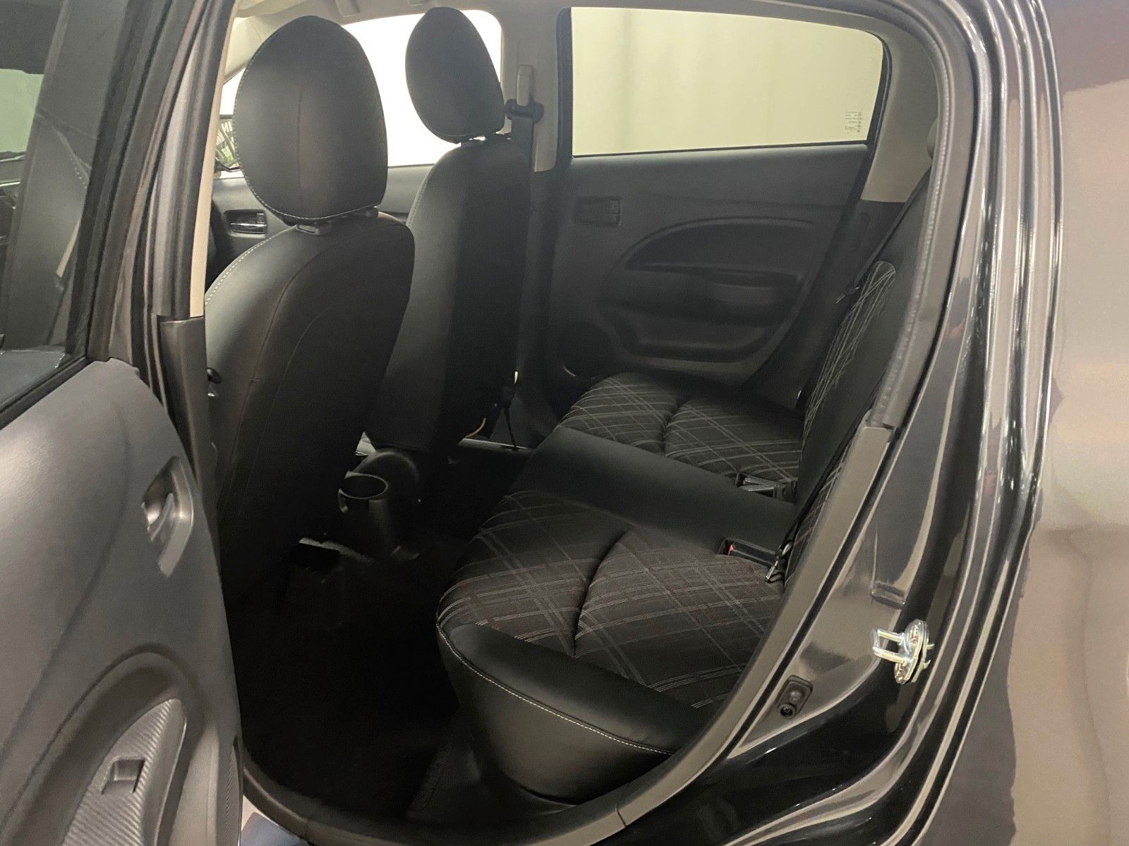 Fahrzeugabbildung Mitsubishi Space Star 1.2 Top CVT+KAMERA+KLIMATRONIC+15"ALU