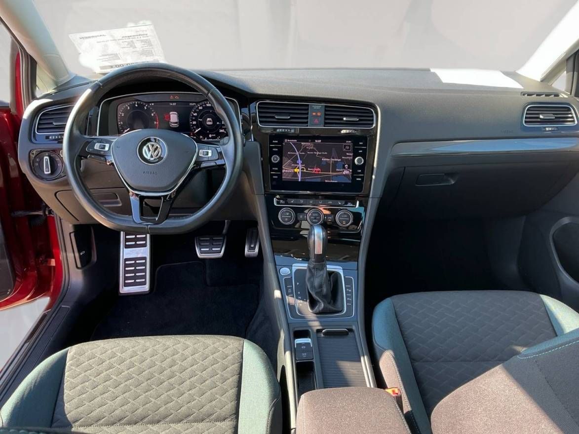 Fahrzeugabbildung Volkswagen Golf 1.5 TSI ACT OPF DSG IQ Drive