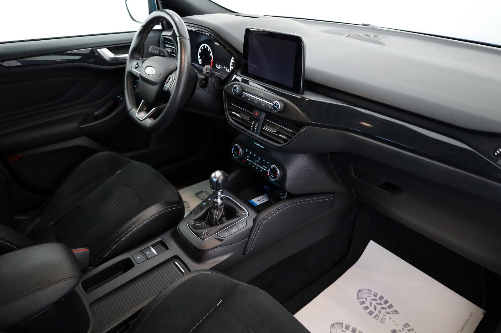 Fahrzeugabbildung Ford Focus Lim. ST Leder,Navi,LED,HeadUp,Panorama,B&O