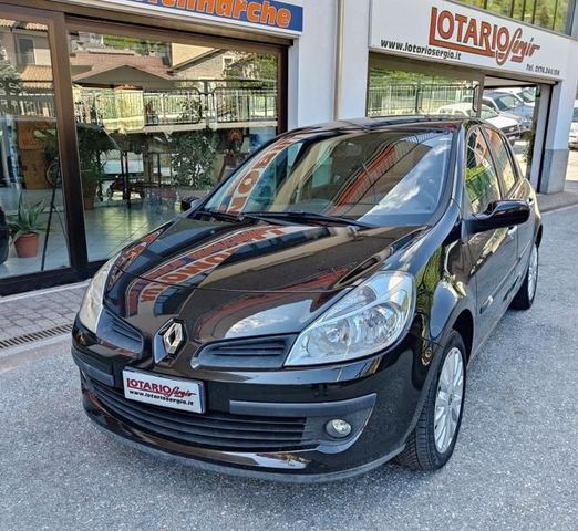 Renault RENAULT Clio III 1.5 dCi Diesel IENE