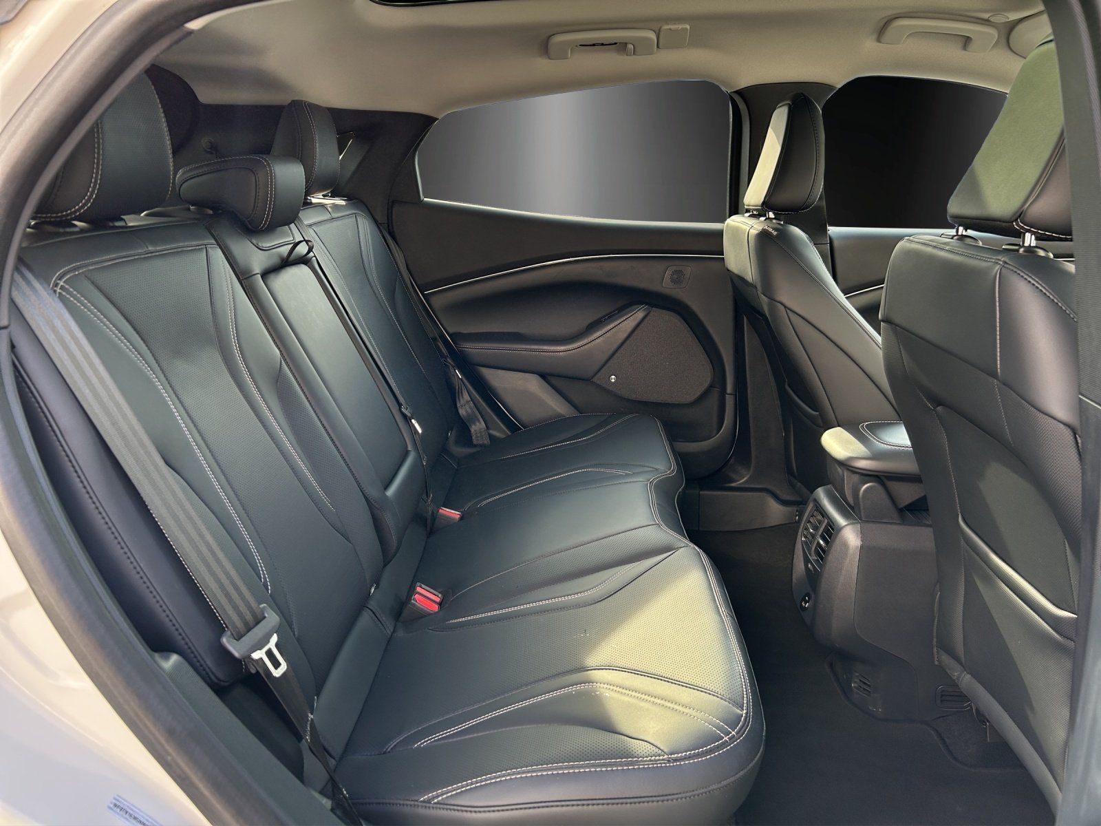 Fahrzeugabbildung Ford Mustang MACH-E Aut./LED/ACC/KAMERA/PANO/B&O/SHZ/