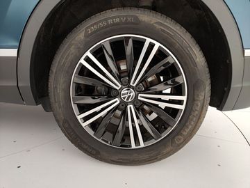Volkswagen Tiguan - 11