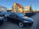 Ford Focus Cool Autom. LED Navi Sihzg PTS