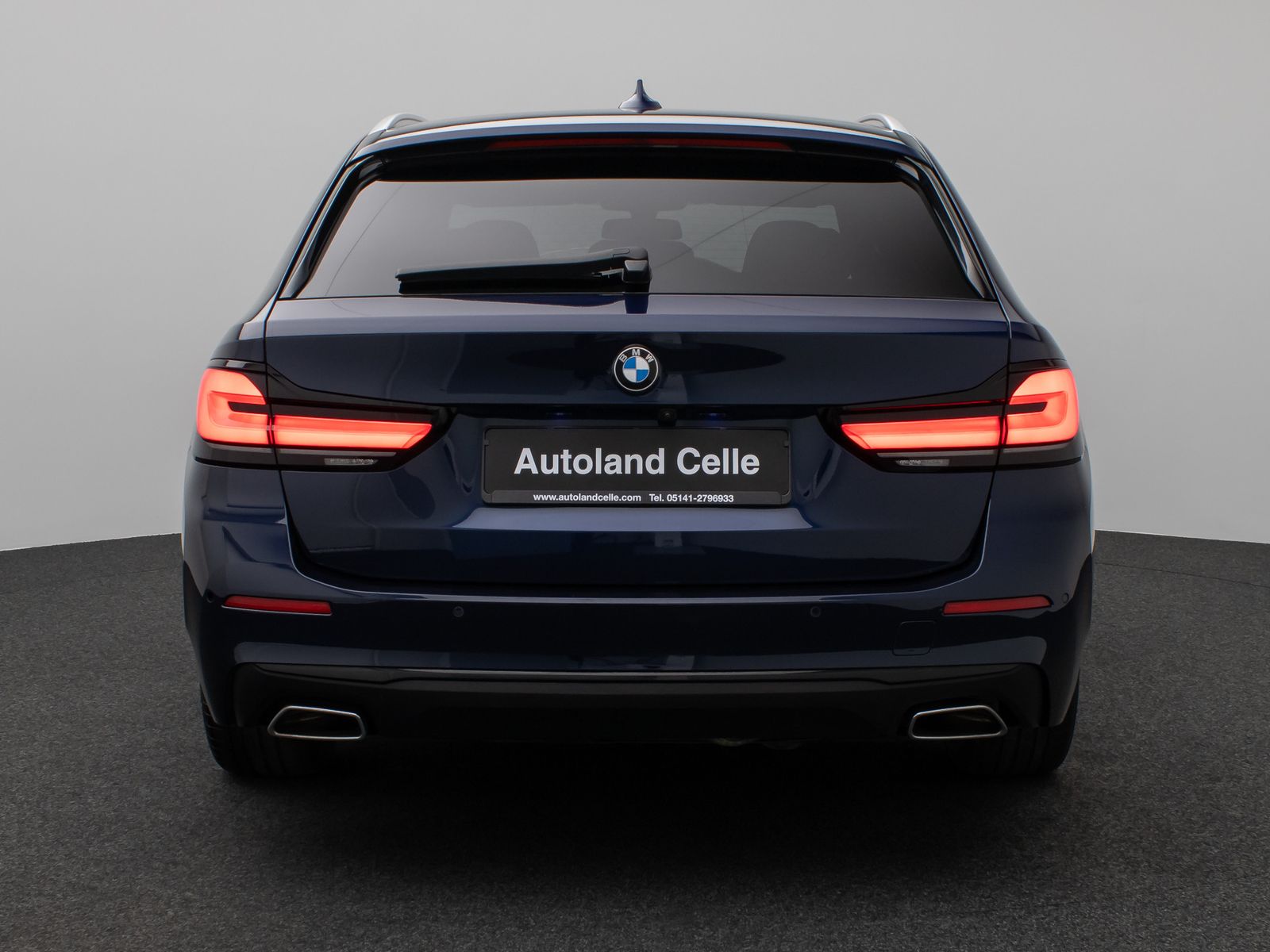 Fahrzeugabbildung BMW 520d xD Panorama Massage HUD H/K Individual-Voll