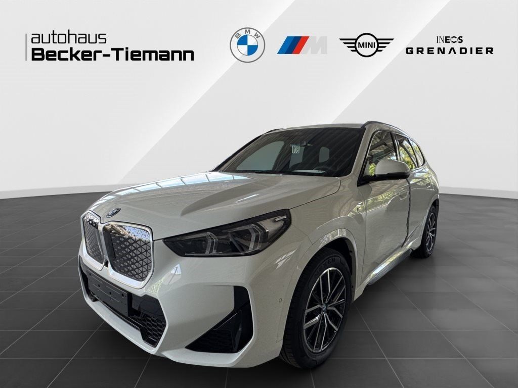 BMW iX1 eDrive20 - UPE 60.490,- € #exclusive