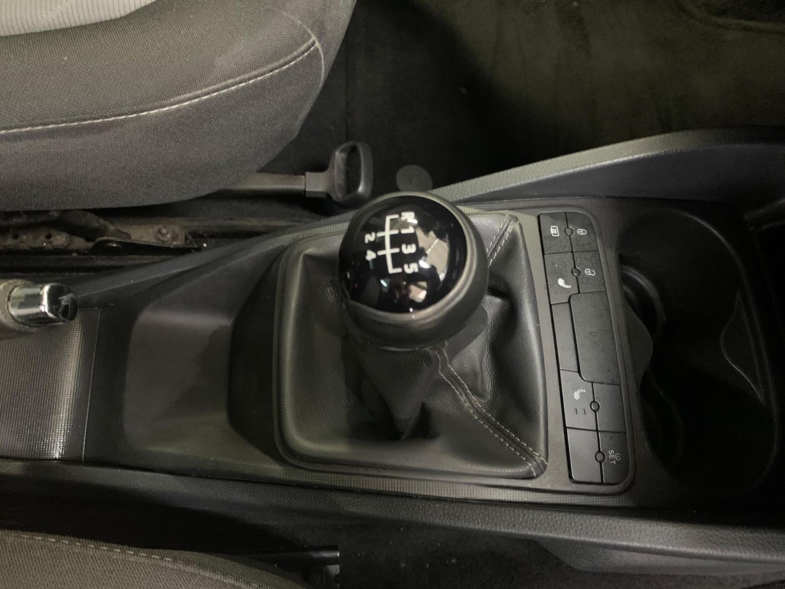 Seat Ibiza 2015 — photo 13