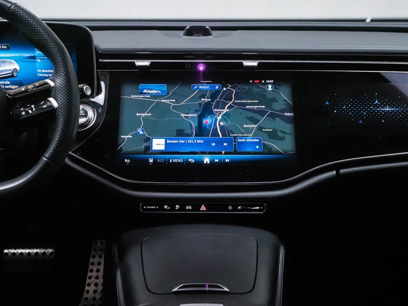 Fahrzeugabbildung Mercedes-Benz E 300 eT AMG Night AHK ACC Superscreen Airm 360°