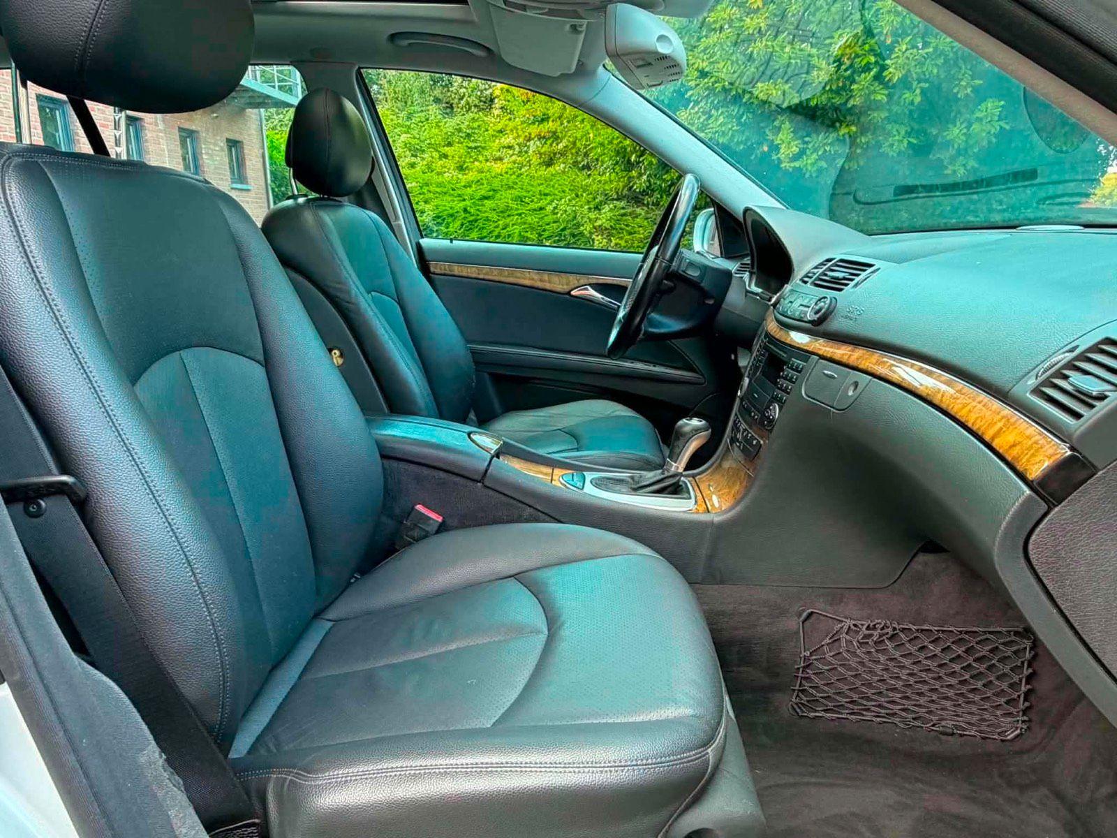 Mercedes-Benz E320 2006 — photo 6
