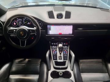 Porsche Cayenne - 10